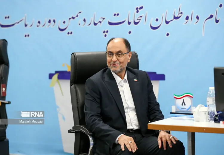حمله خبرگزاری تسنیم به وحید حقانیان