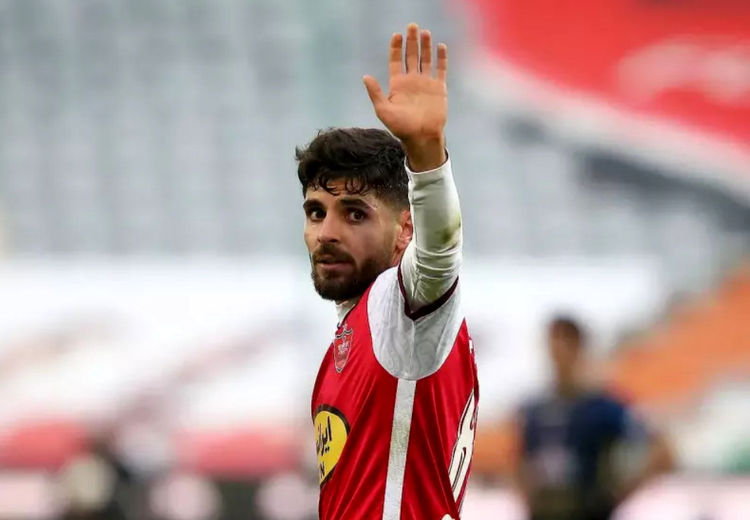 واکنش محمد عمری درباره تمدید قرارداد با پرسپولیس