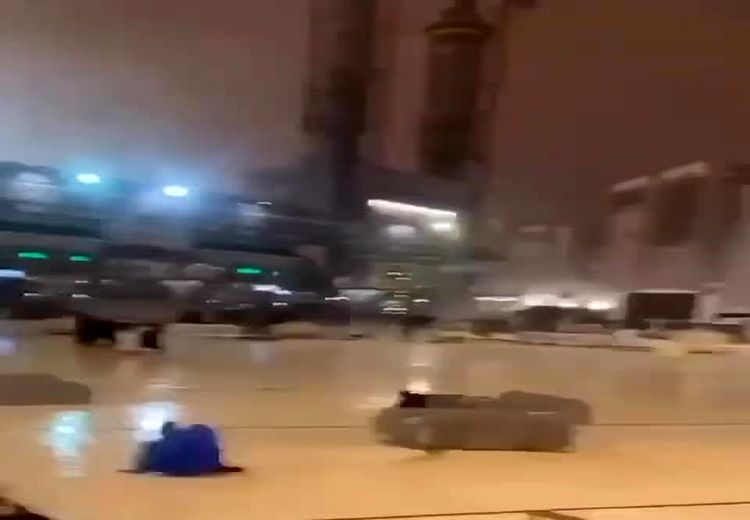لحظاتی از طوفان وحشتناک در مکه 