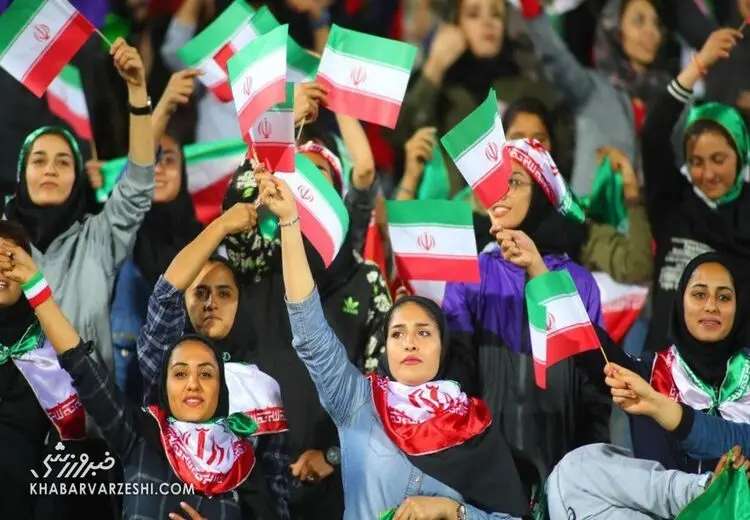بانوان می آیند تا VAR نیاید!