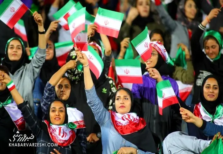بانوان می آیند تا VAR نیاید!