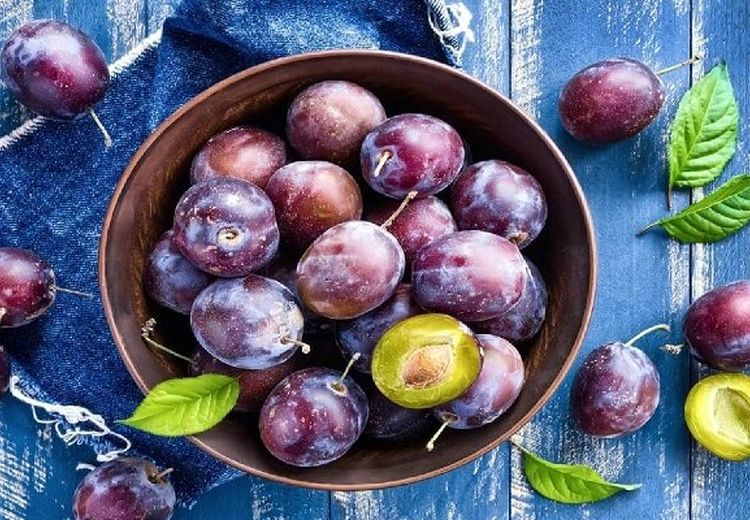 این میوه سیاه! سرشار از مواد معدنی است