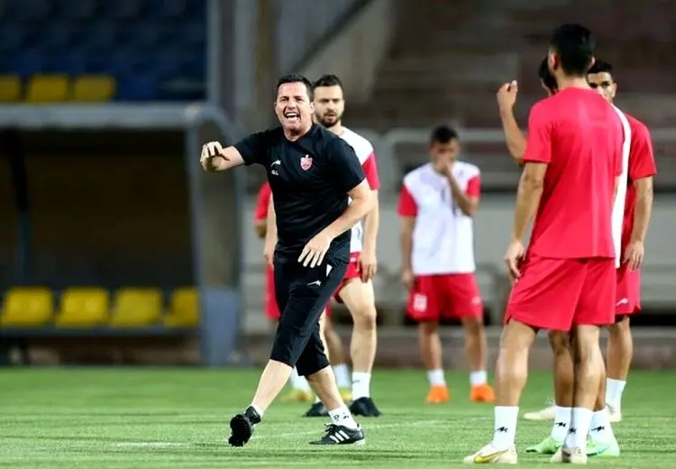 مقاومت اوسمار در برابر خواسته مدیر پرسپولیس برای جدایی ۲ بازیکن