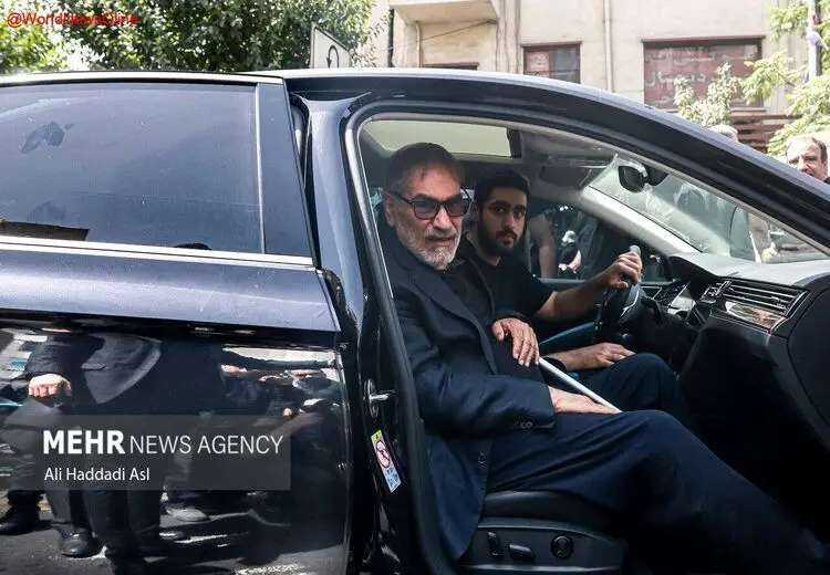 اولین واکنش شمخانی به ترورش توسط اسرائیل: می‌دانم چرا من را زدند اما نمی‌توانم بگویم / 3 ساعت زیر آوار ماندم/ به دروغ گفتند پایم قطع شده