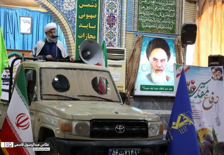 دکور متفاوت از یک نماز جمعه