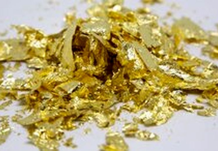 سال گذشته چقدر طلا وارد شده است؟