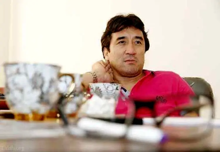 خداداد عزیزی: به جواد نکونام حق می‌دهم که دلخور باشد