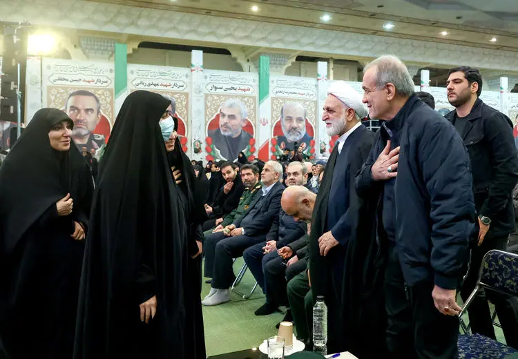 پزشکیان و دخترش در مراسم سالگرد شهادت سردار سلیمانی