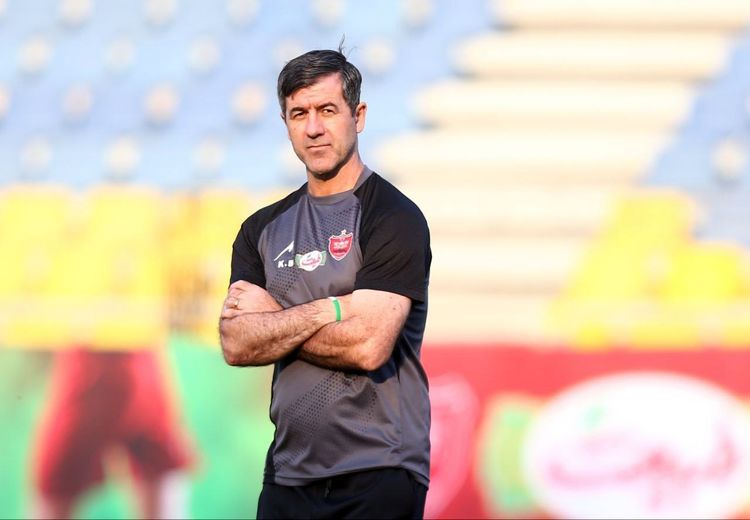 به توصیه کریم باقری ، یاسین سلمانی در پرسپولیس ماند
