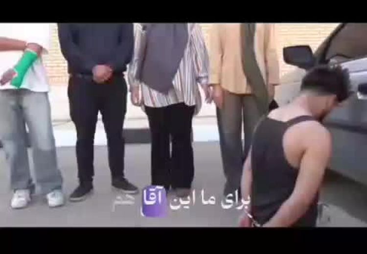 دستگیری اوباش حمله کننده به ماشین بانوان در فارس/ فیلم