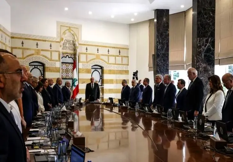 توافق اسرائیل و لبنان برای مذاکره مستقیم / دستور دولت لبنان: جمع آوری سلاح در بیروت