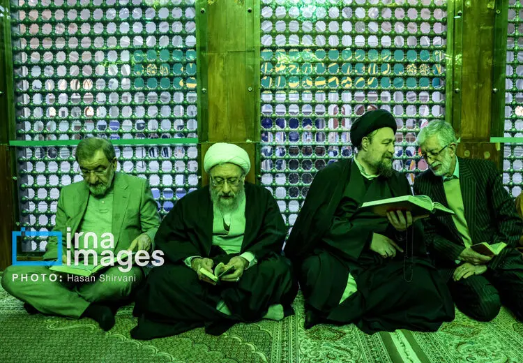  حضور اعضای مجمع تشخیص مصلحت نظام در مرقد بنیانگذار انقلاب