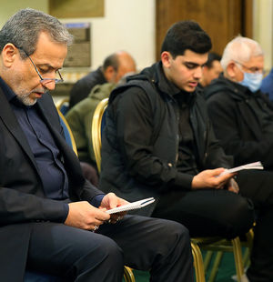 تصاویری از وزیران خاتمی و پزشکیان و خاتمی در مراسم شب قدر