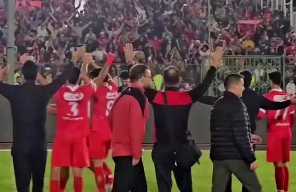 فحاشی پرسپولیسی‌ها به رقیب‌ سنتی! / فیلم