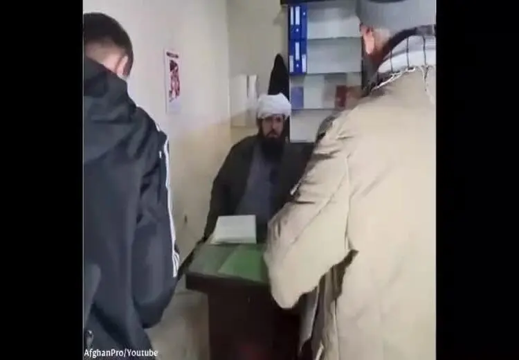نانوای طالبانی چشم‌پزشک شد!/ فیلم