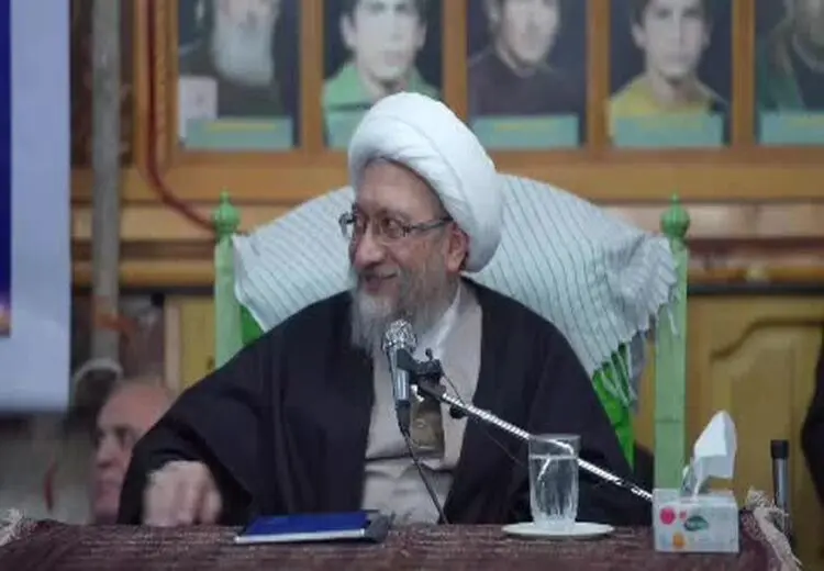 اعتراض تند پیرمرد مازندرانی به آملی‌لاریجانی