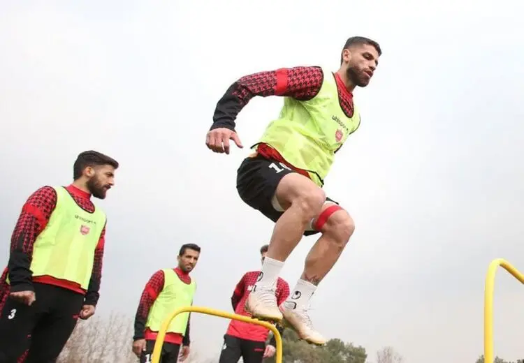 لباس سربازی یا انتقال برون مرزی؛ کدامیک سرلک از پرسپولیس جدا میکند؟