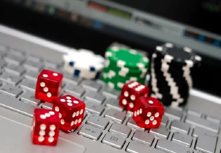 سرکرده شبکه بزرگ قمار اینترنتی فرار کرد، همدستانش به دردسر افتادند
