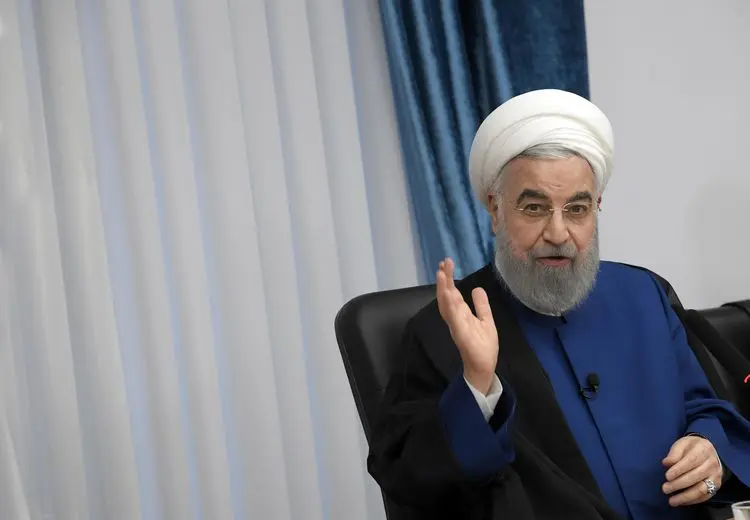 حسن روحانی: لجبازی در برابر مردم جواب نمی‌دهد/ باید ۸ مسأله مردم را به همه‌پرسی بگذاریم / اگر یک نفر امیدش به بیگانه باشد، نباید از غصه بخوابیم.