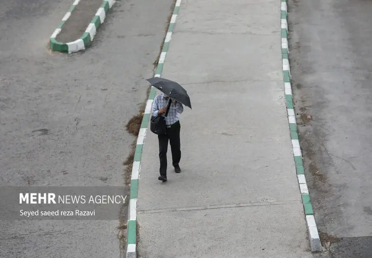 بارش پراکنده و وزش باد در برخی شهرها