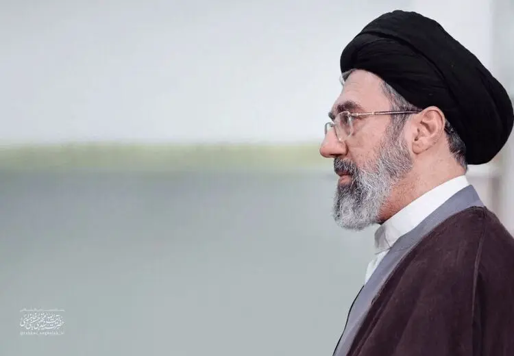 واکنش یک نماینده مجلس به شایعه درباره سلامتی رهبر سوم انقلاب: بنده این را مستند از زبان وزیر بهداشت اعلام می‌کنم که...