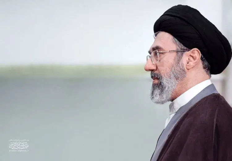 واکنش یک نماینده مجلس به شایعه درباره سلامتی رهبر سوم انقلاب: بنده این را مستند از زبان وزیر بهداشت اعلام می‌کنم که...