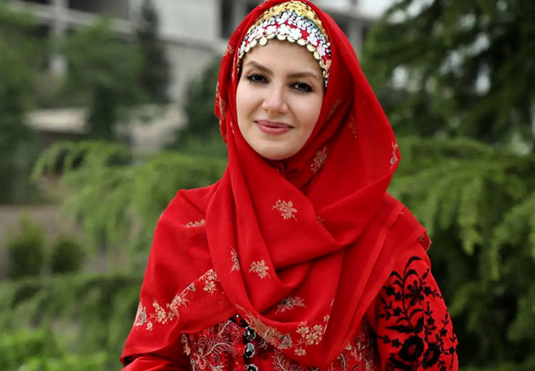 استوری تحسین‌آمیز ملیکا زارعی برای مجری تلویزیون + عکس