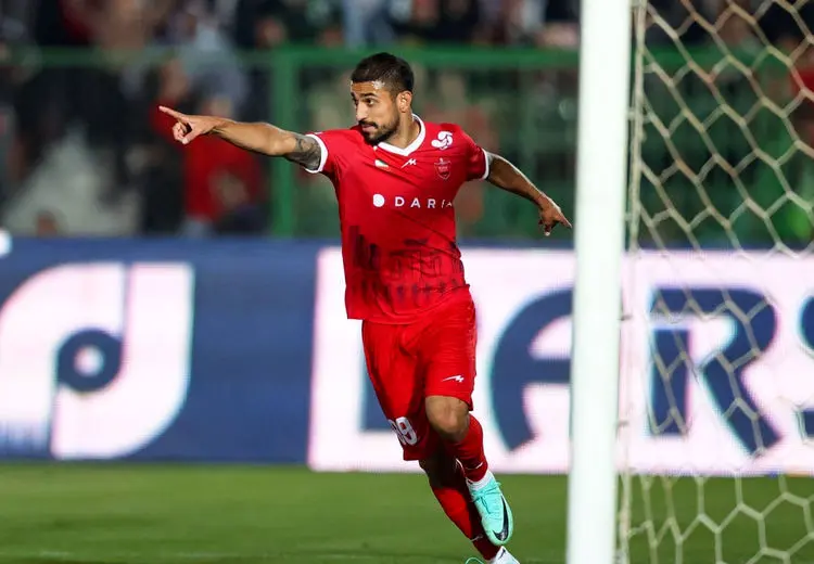 خرید نیمکت‌نشین پرسپولیس در برابر رفقای قدیم