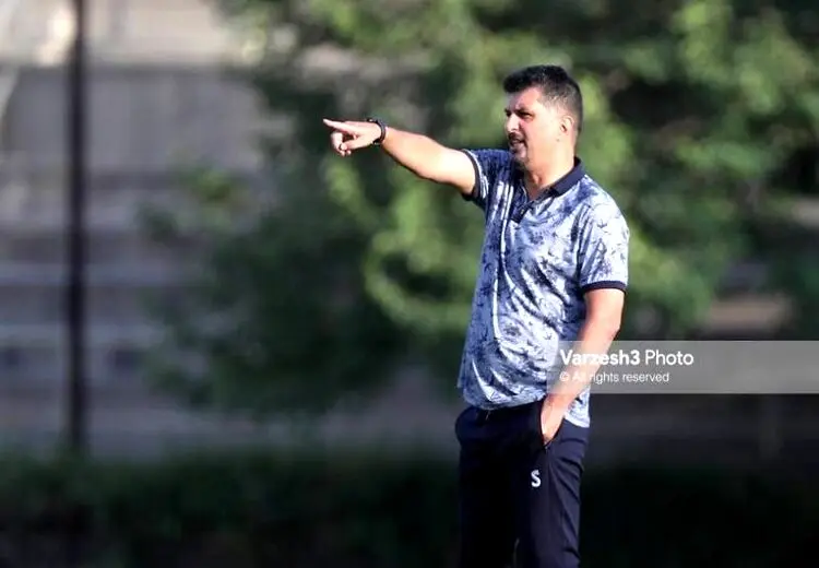 دوست دارم مقابل پرسپولیس آبروداری کنیم