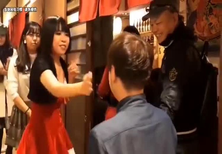 راه حل خشونت آمیز یک رستوران ژاپنی برای مشتری هایی که پول ندارند!