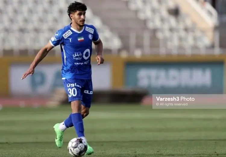 تلاش استقلال برای رساندن تورانیان به تراکتور