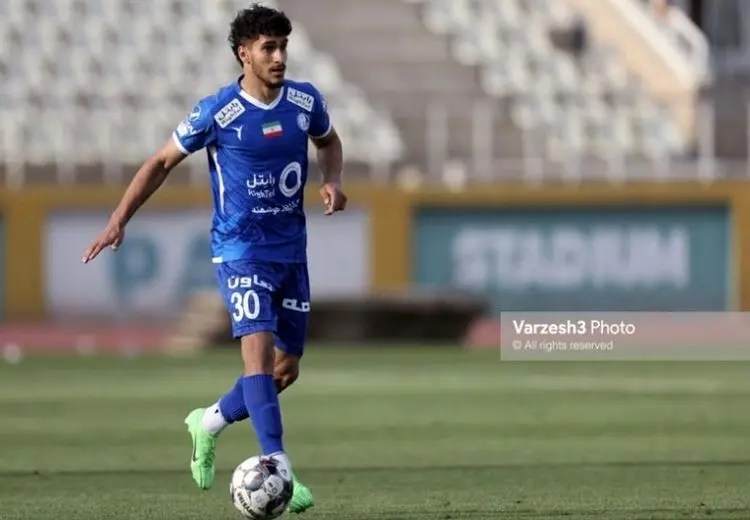 تلاش استقلال برای رساندن تورانیان به تراکتور