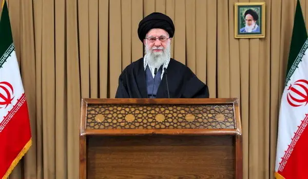 رهبر انقلاب: شایعات درباره ارسال با واسطه پیغام از طرف ایران به آمریکا دروغ محض است