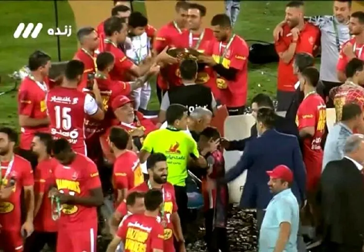 کمک داور جنجالی دربی 101 معلق شد

