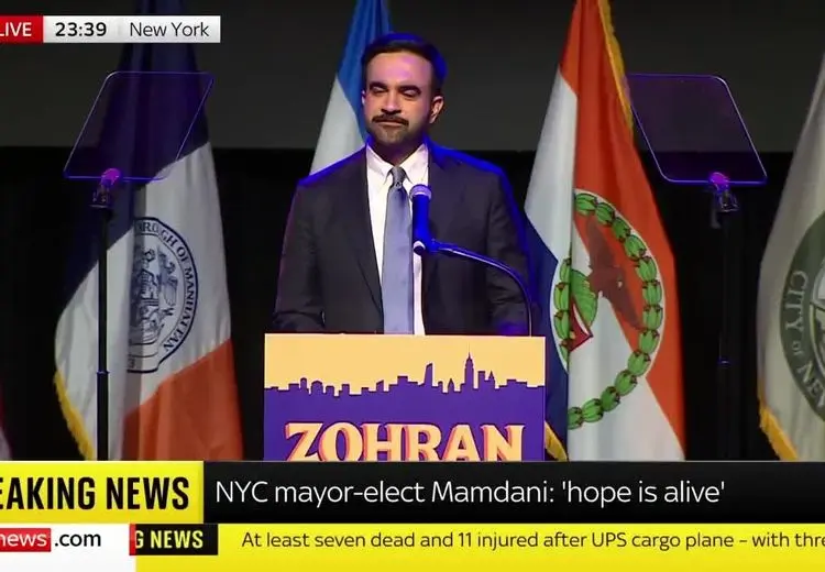 کری‌خوانی نخستین شهردار مهاجر مسلمان نیویورک برای ترامپ + فیلم