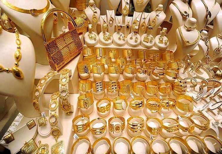 عروس و دامادها به جای خرید طلا، نقره و بدلیجات می‌خرند