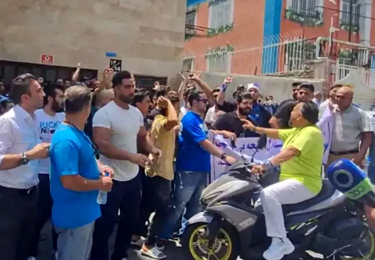 وحید قلیچ و تجمع استقلالی‌ها: تحریم شده‌ام