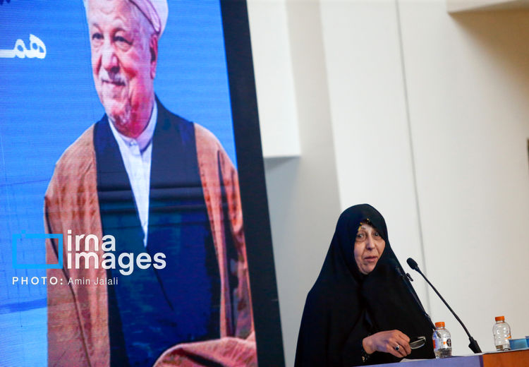 ماجرای سیلی خوردن دختر هاشمی رفسنجانی از پدرش