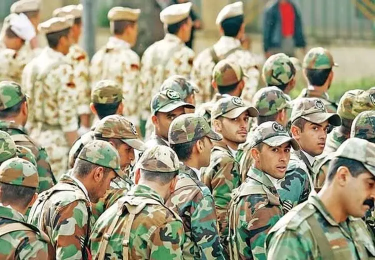 ادامه اعطای وام به سربازان ماهر/ فعلا ثبت نام جدیدی انجام نمی‌شود