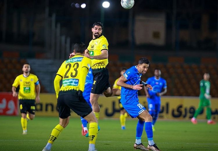 یک زن ، مشکل اصلی انتقال رضا اسدی به استقلال !