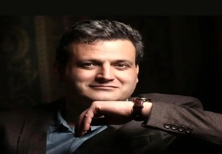 عبدالله مومنی موقتا آزاد شد