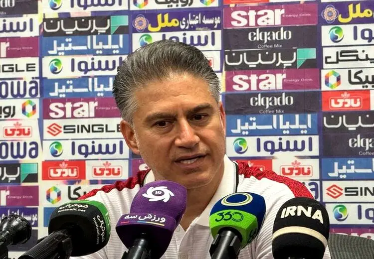 سرمربی تراکتور: حیف که هواداران نیستند/ تا روز آخر لیگ می جنگیم