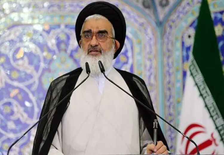 خطیب قم: اسلام آمریکایی بزرگترین دشمن وحدت اسلامی است