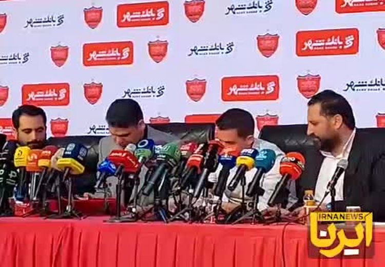 لحظه امضا قرارداد اوسمار سرمربی جدید پرسپولیس