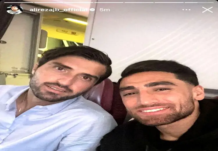 سلفی دو لژیونر تیم ملی در هواپیما در راه تهران + عکس