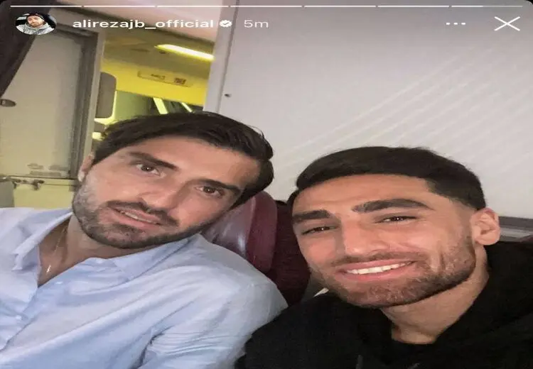 سلفی دو لژیونر تیم ملی در هواپیما در راه تهران + عکس
