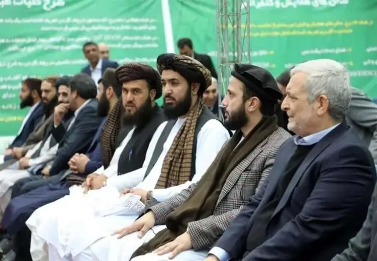 طالبان حتی حقابه ایران از هیرمند را نمی دهند آنوقت شما این همه امتیاز میدهید؟