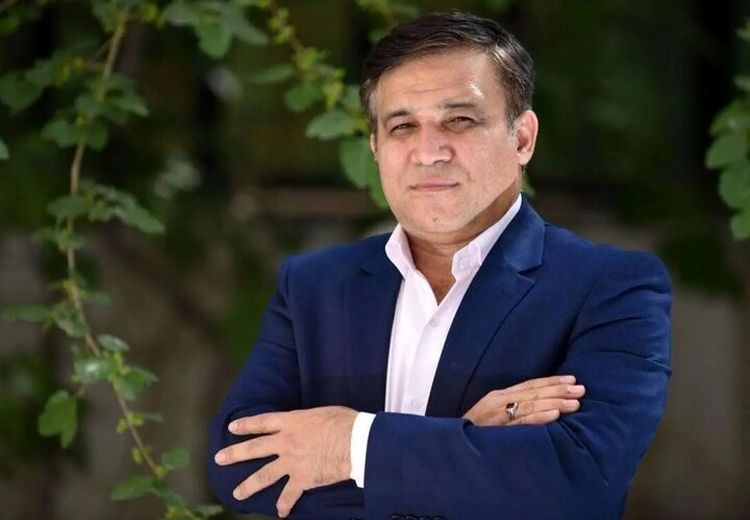 حمله روزنامه اصولگرا به تاجرنیا بخاطر استفاده از نام "تاج" برای استقلال