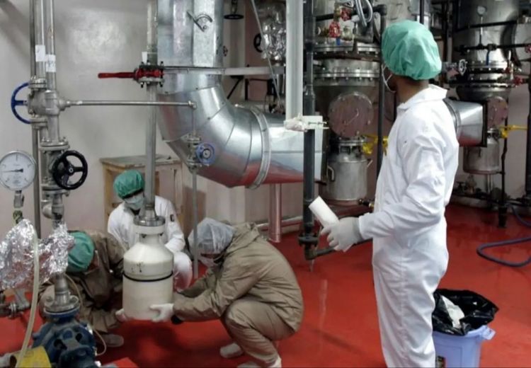 ادعای رسانه بریتانیایی: بازرسان آژانس انرژی اتمی به ایران بازگشته‌اند و منتظر تایید شورای عالی امنیت ملی برای شروع فعالیتند
