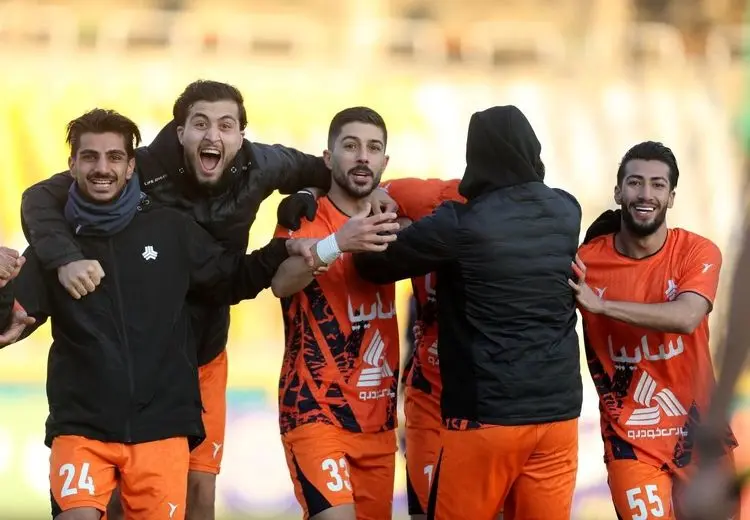 مدیرعامل سایپا: انحلال؟ می‌خواهیم لیگ برتری شویم